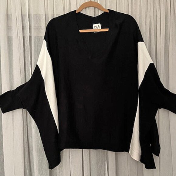 Planet by Lauren G Pima Cotton Boxy Blk/White Drop Shoulder V-neck Sweater~O/S - Picture 1 of 5